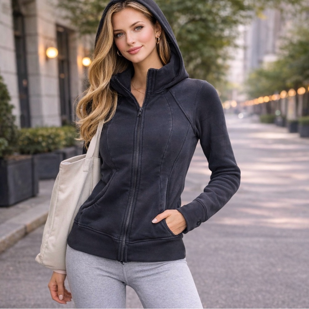 Lululemon Zip Up Hoodie Jacket Black Size S Athletic Thumbholes Fitted